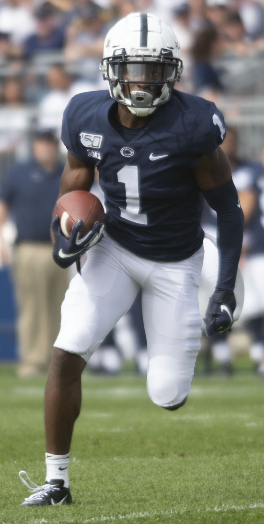 Idaho, KJ Hamler (1) carry